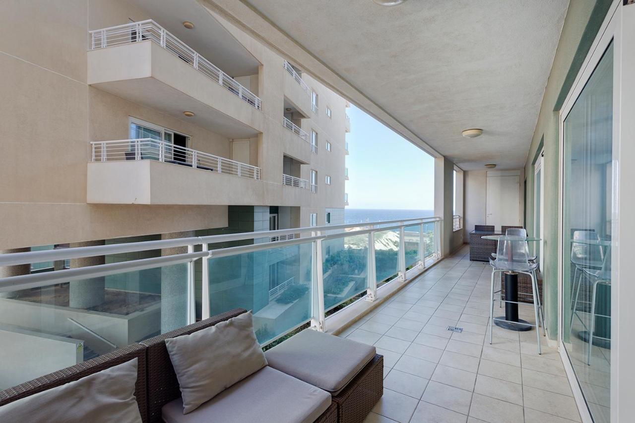 Luxury Apt With Side Seaviews And Pool, Best Location Sliema Exterior photo